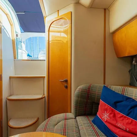 Hotel na wodzie Luxuoso Barco - Parque Nacoes *